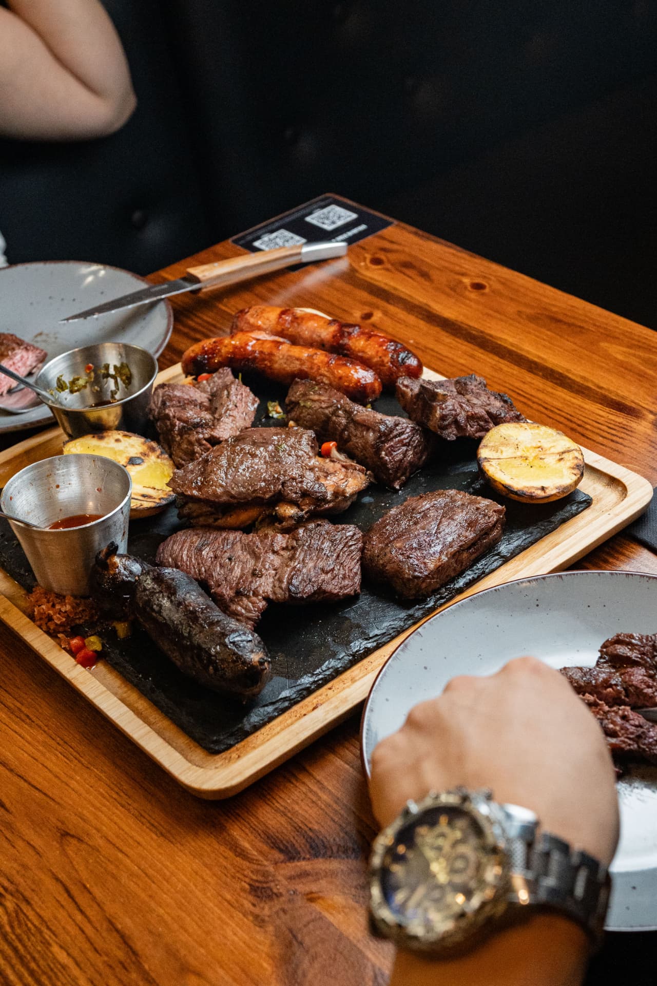 Grilled meat platter